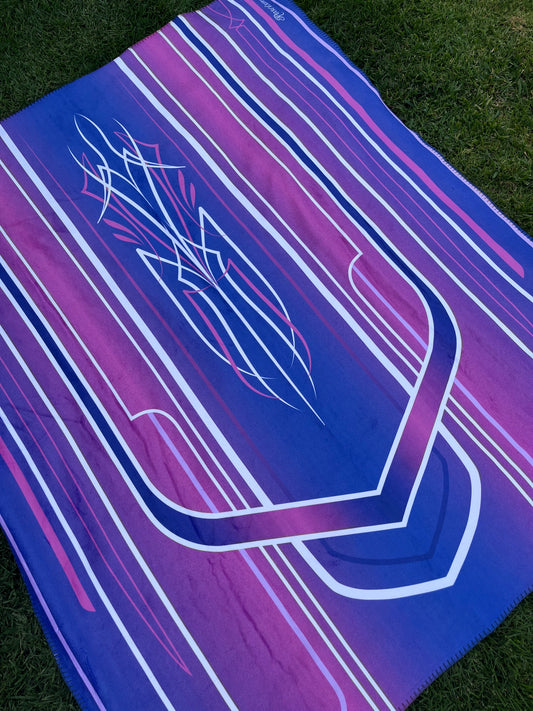 SHERPA lowrider pinstripe hood blanket