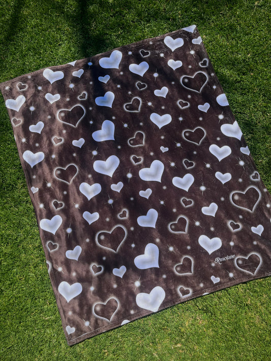 brown airbrush hearts blanket